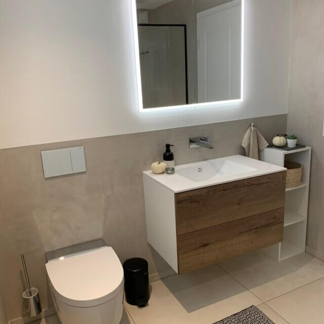 Badezimmer Krieg (Groß)